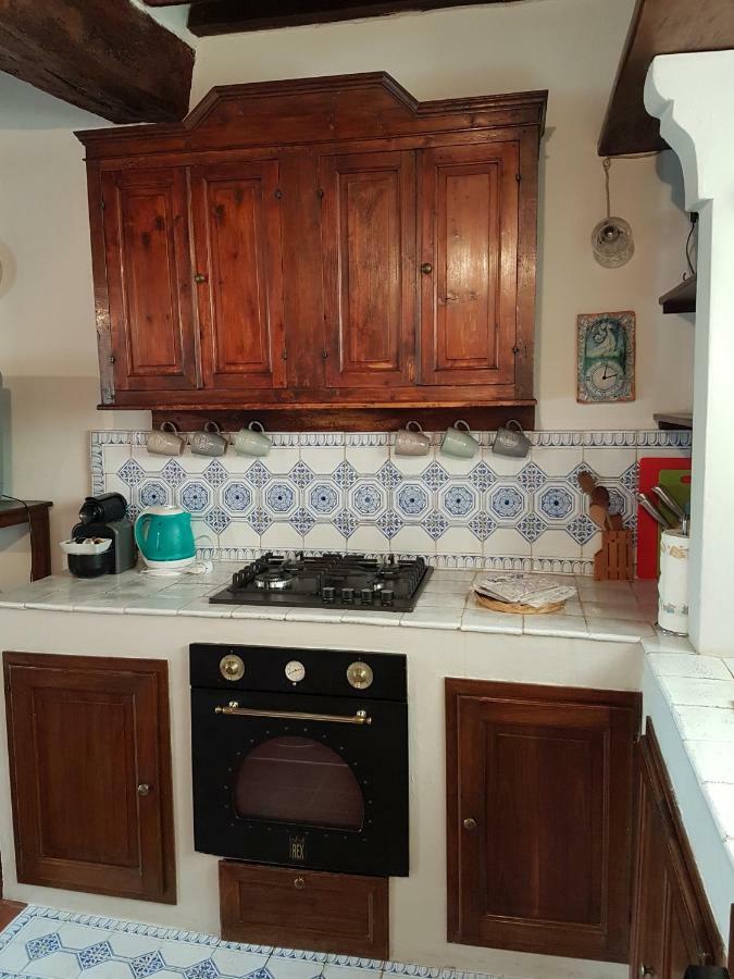 Casa Dell'Ermanna Apartment Кортона Екстериор снимка